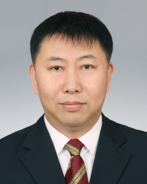 张岩 张岩