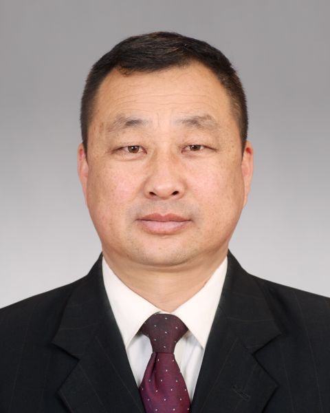 倪玉东 