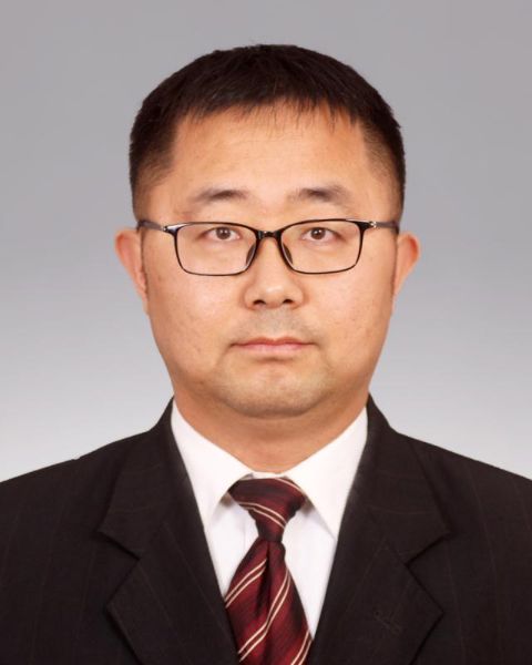 张健 张健
